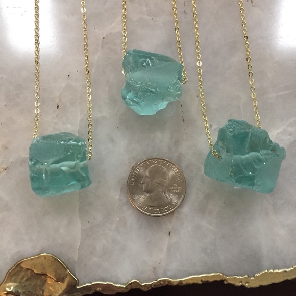 ❗️LAST❗️ Raw Aquamarine Quartz Crystal Necklace - Picture 7 of 8